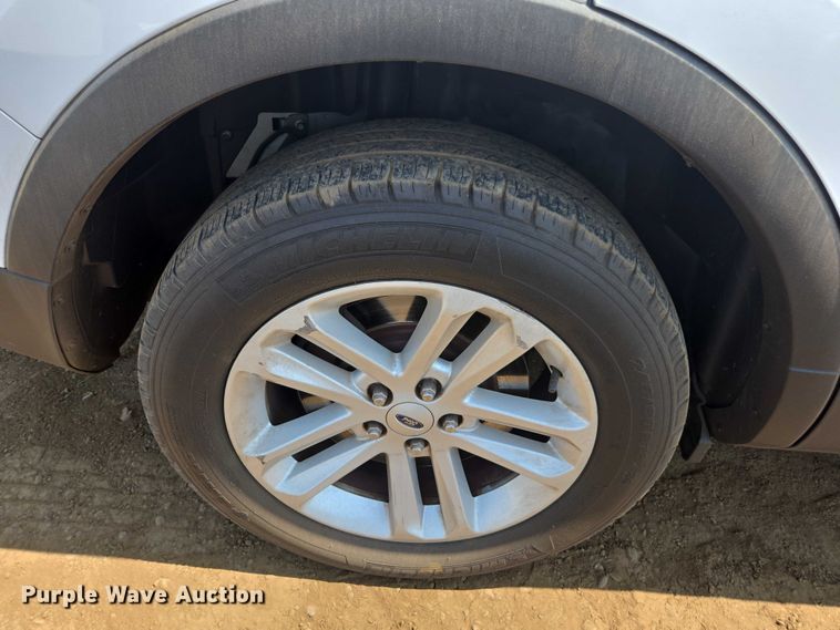 image for item FB9420 2016 Ford Explorer XLT SUV