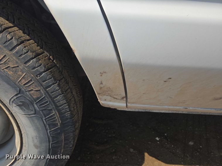 image for item FB9421 2006 Ford E350 van