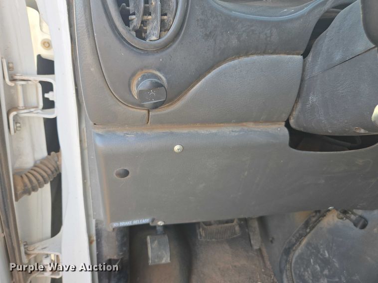 image for item FB9421 2006 Ford E350 van