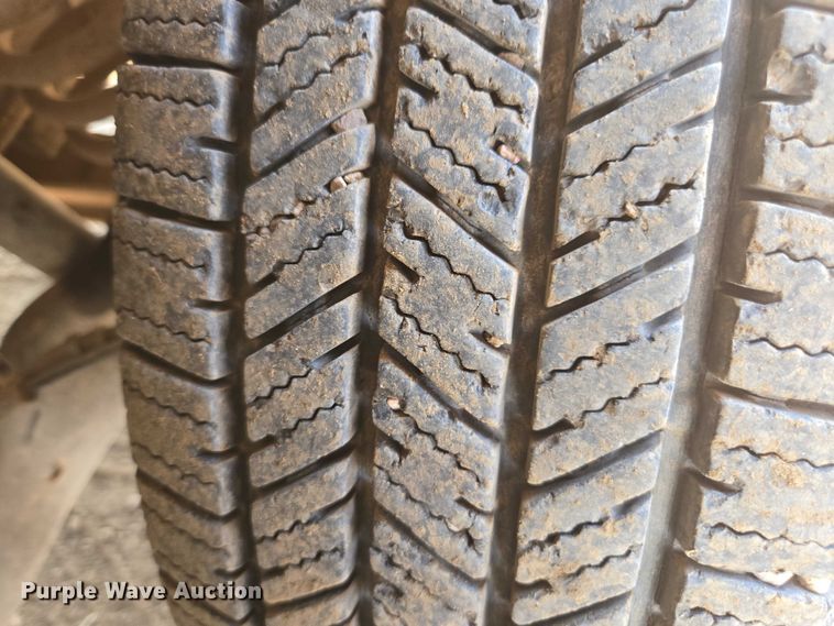 image for item FB9421 2006 Ford E350 van