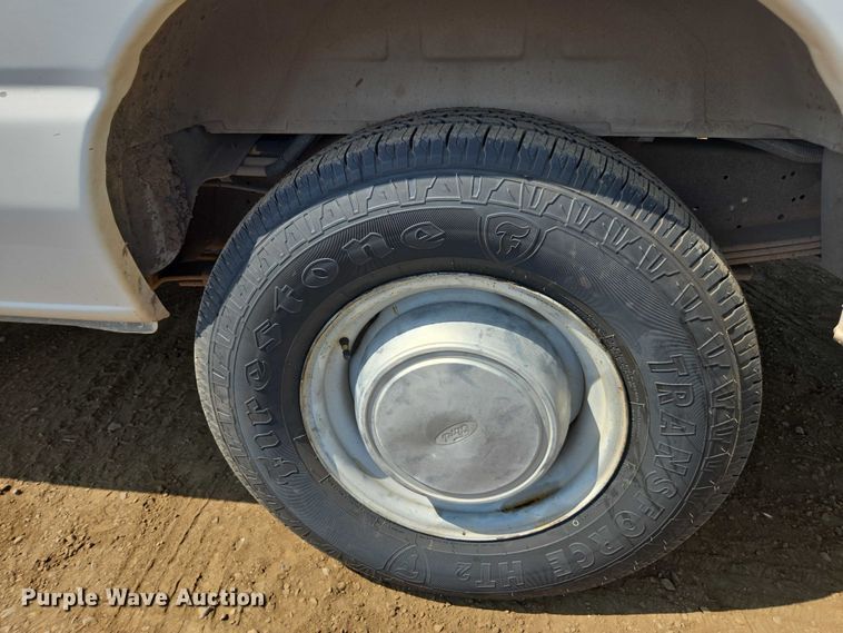 image for item FB9421 2006 Ford E350 van