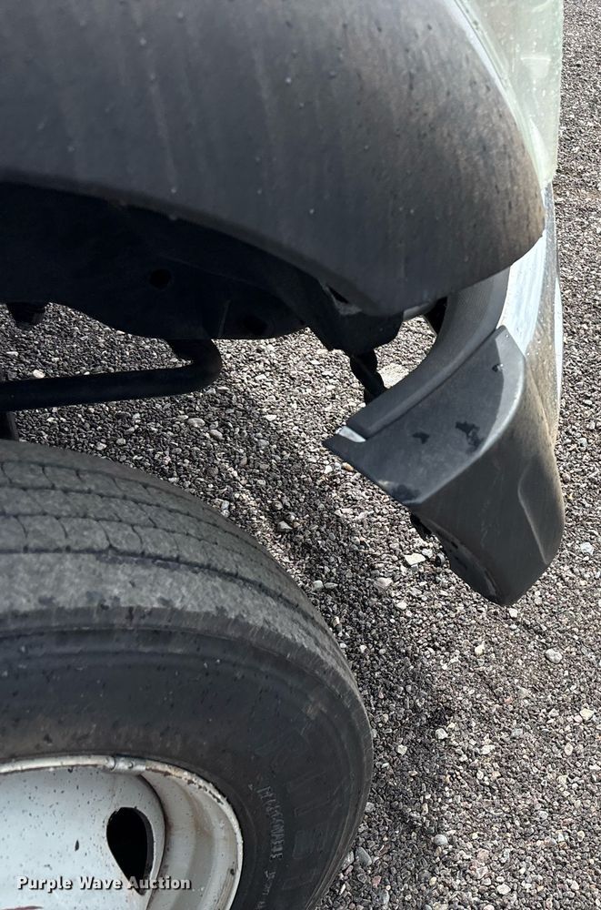 image for item FB9438 2014 Ford F550 Super Duty Crew Cab flatbed truck