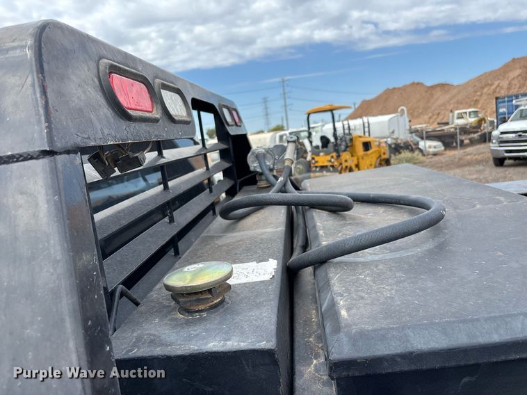 image for item FB9438 2014 Ford F550 Super Duty Crew Cab flatbed truck