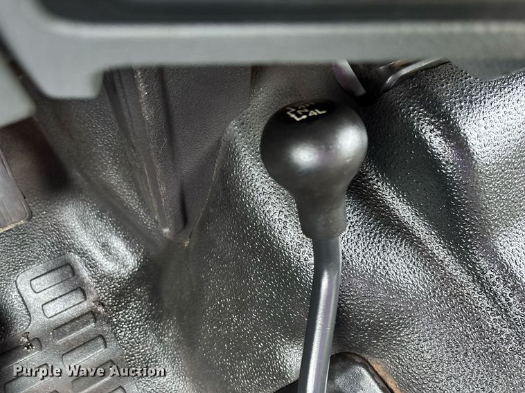 image for item FB9438 2014 Ford F550 Super Duty Crew Cab flatbed truck