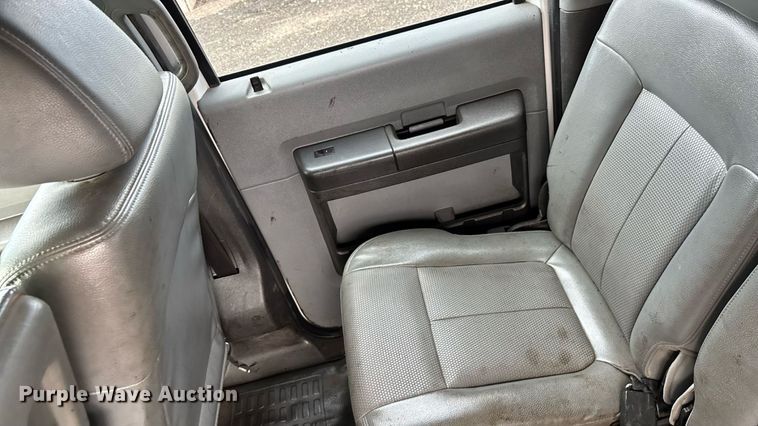 image for item FB9438 2014 Ford F550 Super Duty Crew Cab flatbed truck