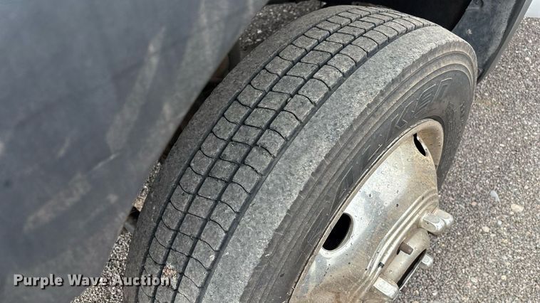 image for item FB9438 2014 Ford F550 Super Duty Crew Cab flatbed truck