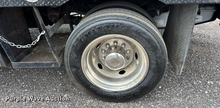 image for item FB9438 2014 Ford F550 Super Duty Crew Cab flatbed truck