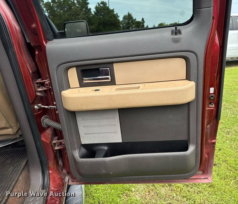 image for item HI9339 2014 Ford F150 SuperCrew pickup truck