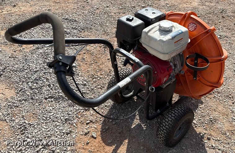 image for item JR9432 Billy Goat F1302H blower