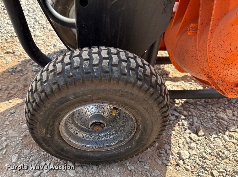 image for item JR9432 Billy Goat F1302H blower