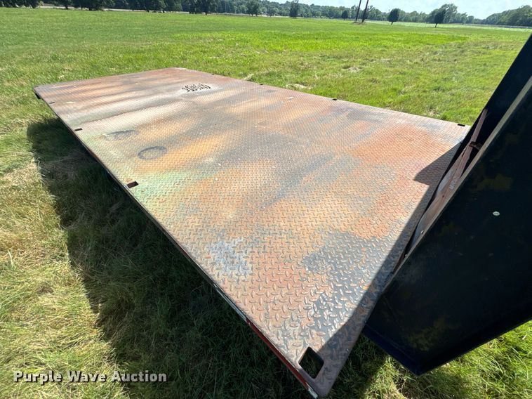 image for item ML9198 1985 Shop built flatbed trailer