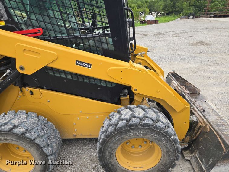 image for item DF8613 2020 Caterpillar 262D3 skid steer loader