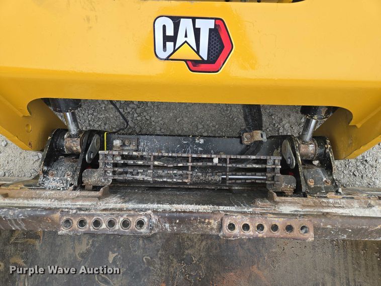 image for item DF8613 2020 Caterpillar 262D3 skid steer loader