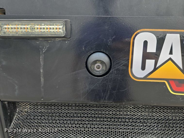 image for item DF8613 2020 Caterpillar 262D3 skid steer loader