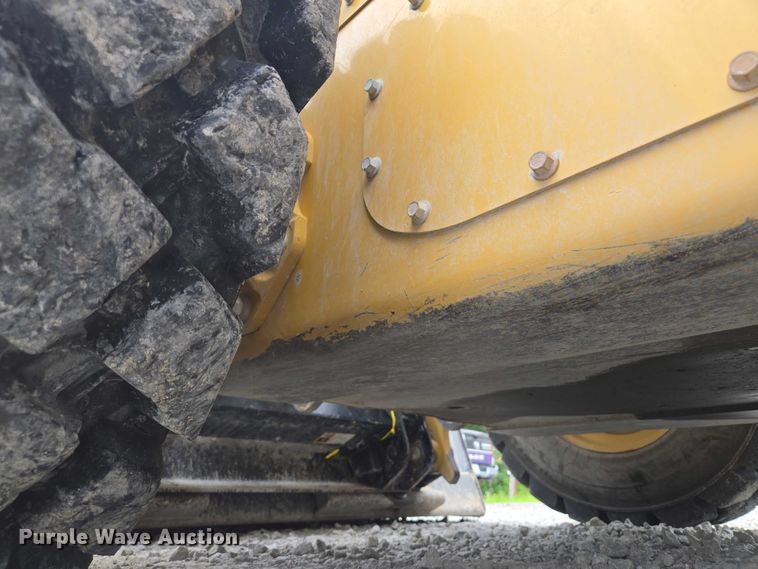 image for item DF8613 2020 Caterpillar 262D3 skid steer loader