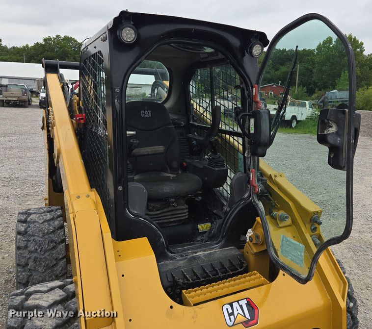 image for item DF8613 2020 Caterpillar 262D3 skid steer loader