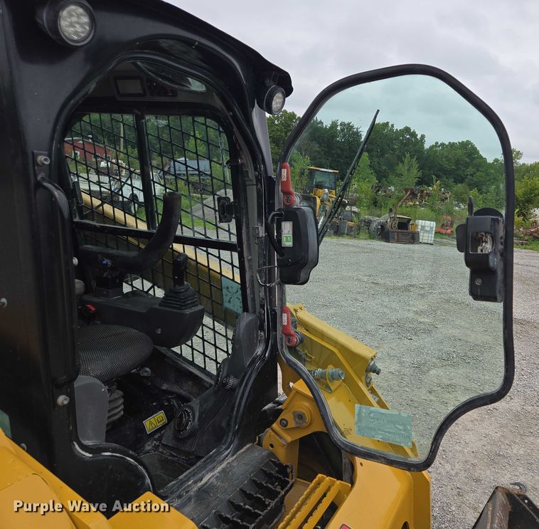 image for item DF8613 2020 Caterpillar 262D3 skid steer loader