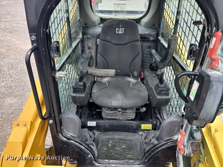 image for item DF8613 2020 Caterpillar 262D3 skid steer loader