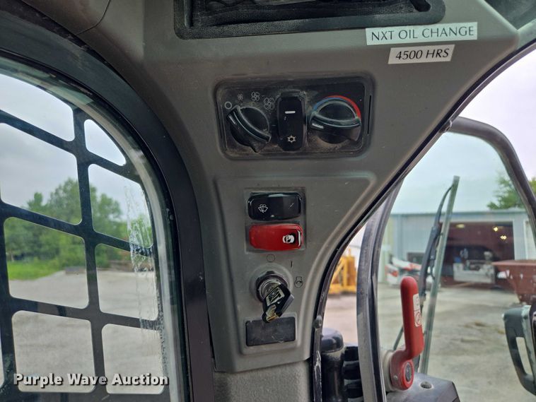 image for item DF8613 2020 Caterpillar 262D3 skid steer loader