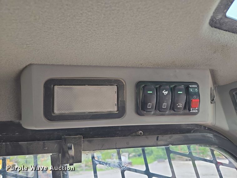 image for item DF8613 2020 Caterpillar 262D3 skid steer loader