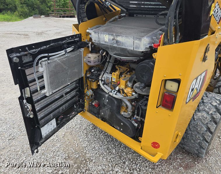 image for item DF8613 2020 Caterpillar 262D3 skid steer loader