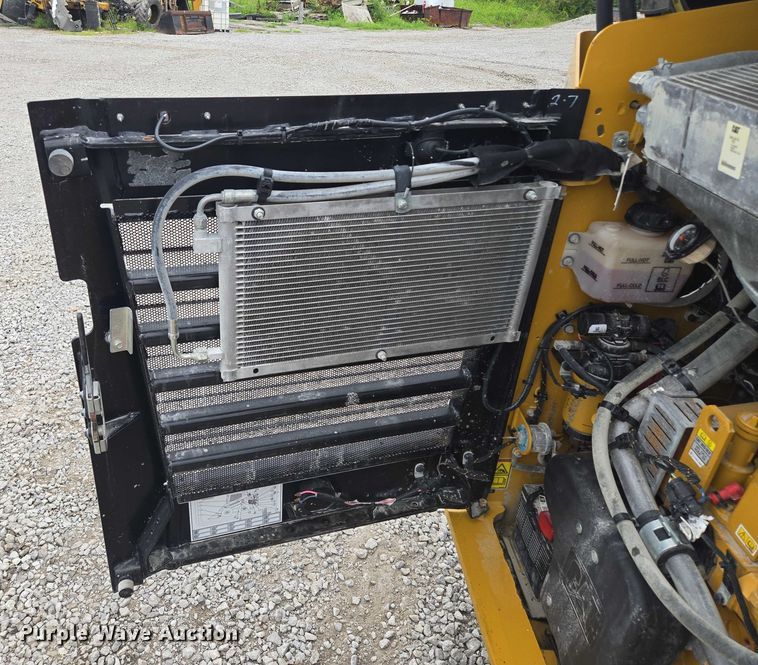 image for item DF8613 2020 Caterpillar 262D3 skid steer loader