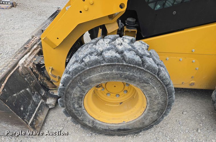 image for item DF8613 2020 Caterpillar 262D3 skid steer loader