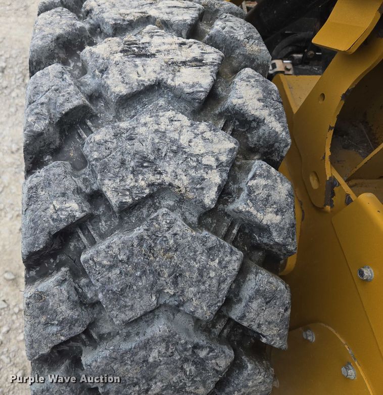 image for item DF8613 2020 Caterpillar 262D3 skid steer loader