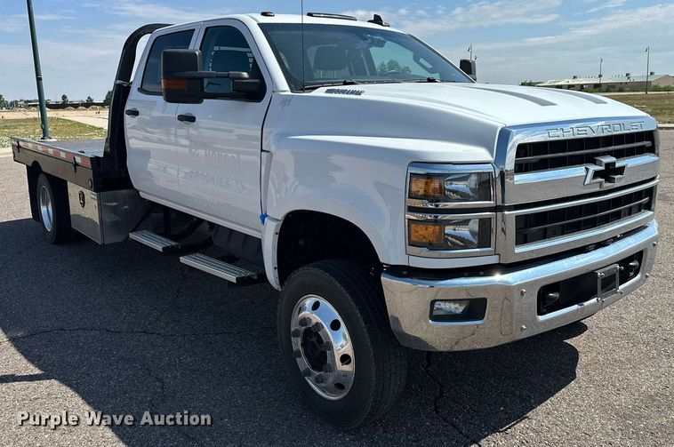 image for item DF8622 2022 Chevrolet 5500 flatbed truck
