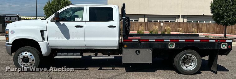 image for item DF8622 2022 Chevrolet 5500 flatbed truck