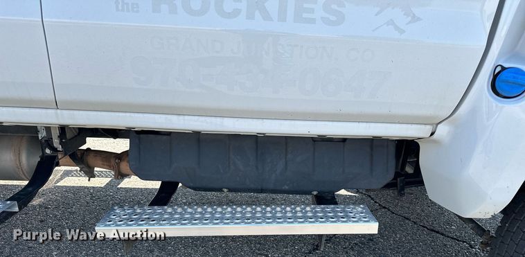 image for item DF8622 2022 Chevrolet 5500 flatbed truck