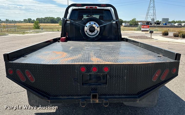 image for item DF8622 2022 Chevrolet 5500 flatbed truck