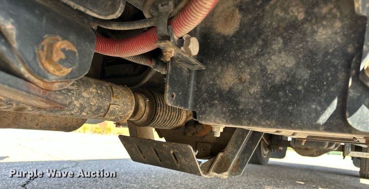 image for item DF8622 2022 Chevrolet 5500 flatbed truck