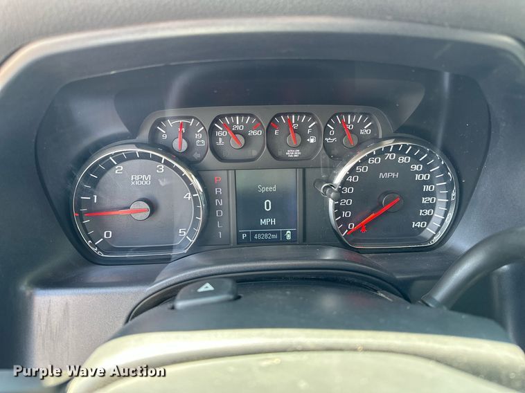 image for item DF8622 2022 Chevrolet 5500 flatbed truck