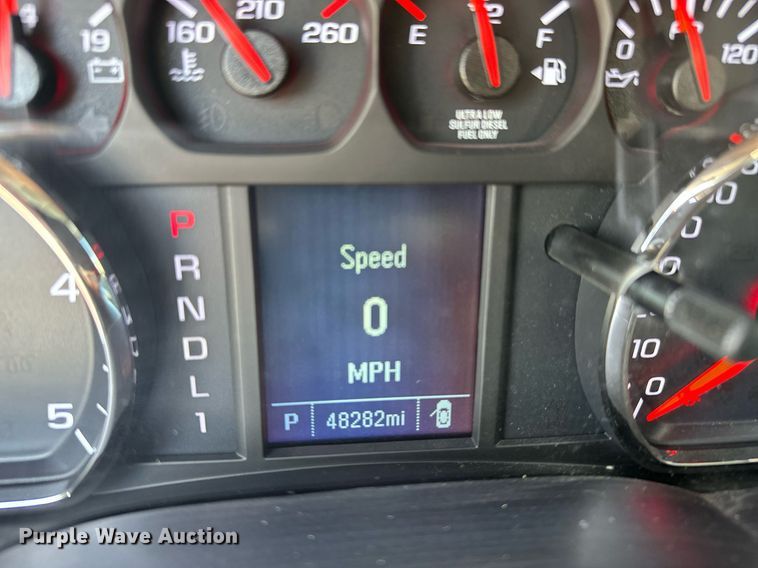 image for item DF8622 2022 Chevrolet 5500 flatbed truck