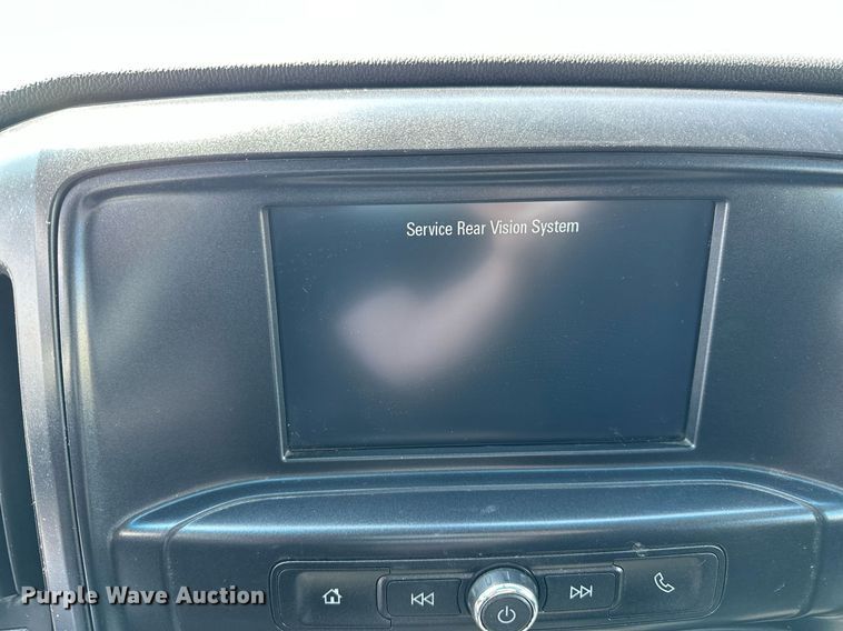 image for item DF8622 2022 Chevrolet 5500 flatbed truck