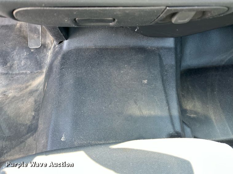 image for item DF8622 2022 Chevrolet 5500 flatbed truck