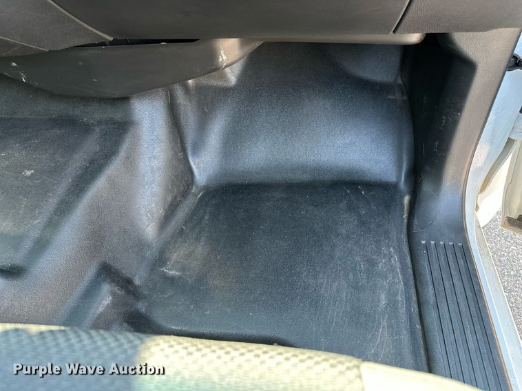 image for item DF8622 2022 Chevrolet 5500 flatbed truck