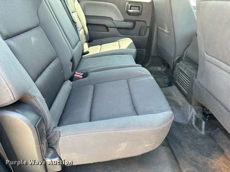 image for item DF8622 2022 Chevrolet 5500 flatbed truck