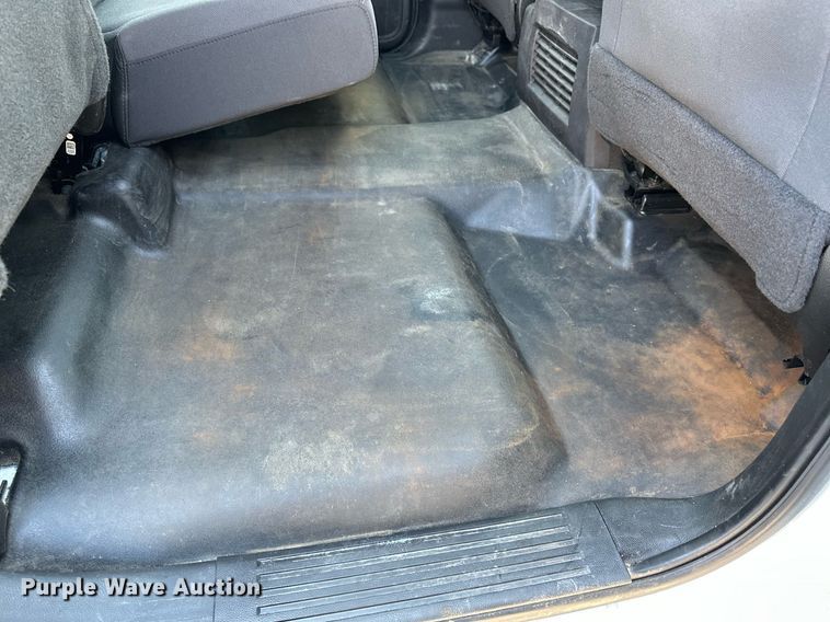 image for item DF8622 2022 Chevrolet 5500 flatbed truck