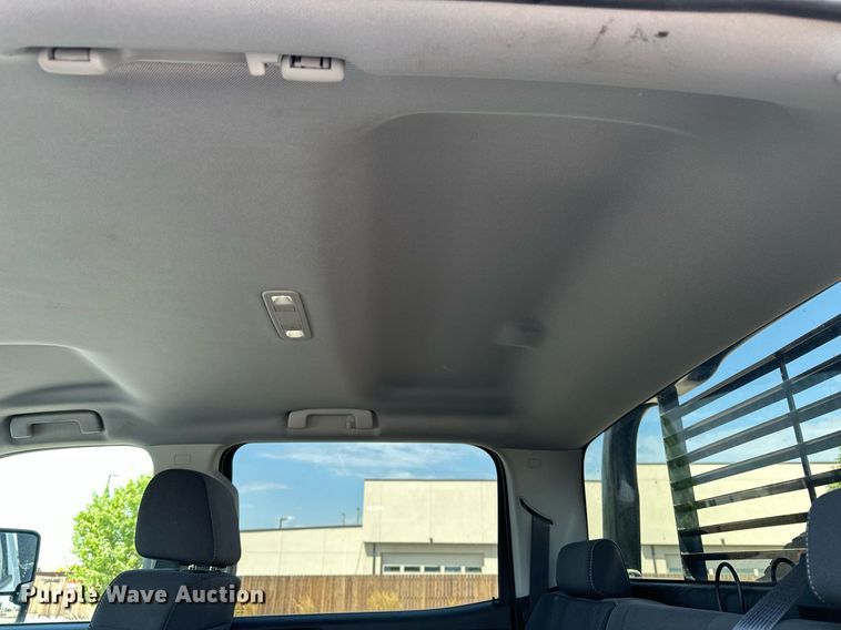 image for item DF8622 2022 Chevrolet 5500 flatbed truck