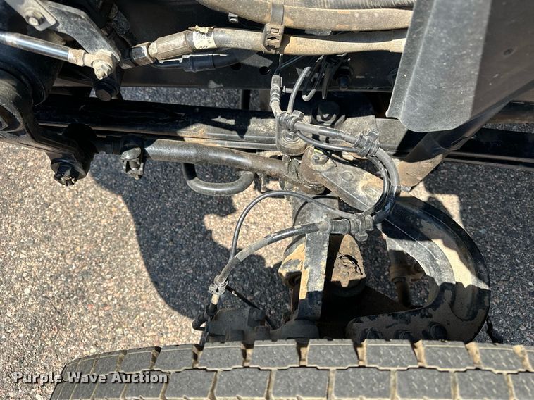 image for item DF8622 2022 Chevrolet 5500 flatbed truck