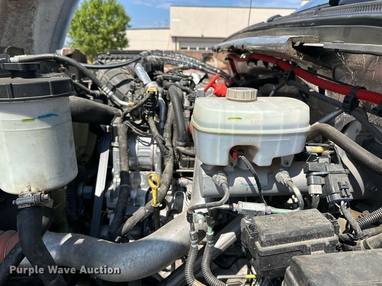 image for item DF8622 2022 Chevrolet 5500 flatbed truck