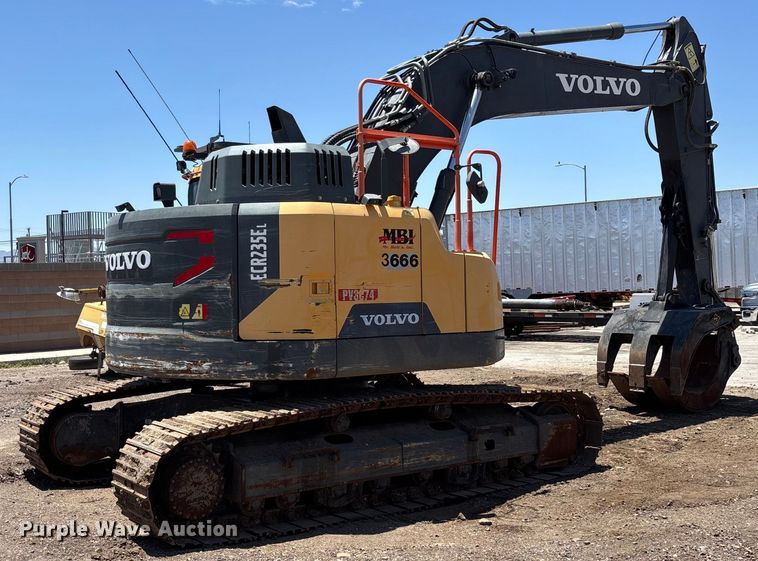 image for item DH8654 2016 Volvo ECR235EL excavator