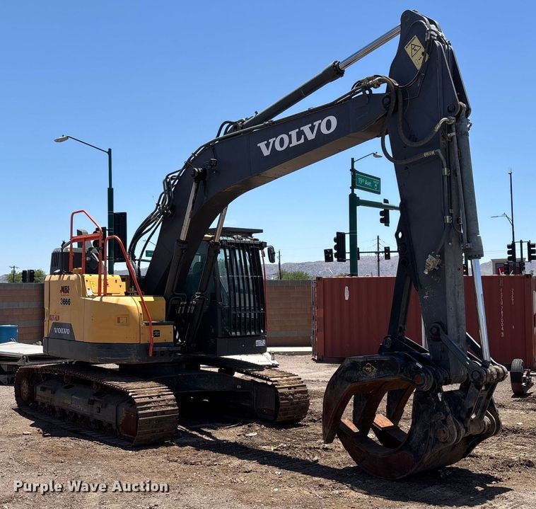 image for item DH8654 2016 Volvo ECR235EL excavator