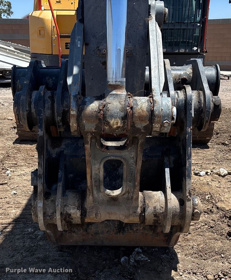 image for item DH8654 2016 Volvo ECR235EL excavator