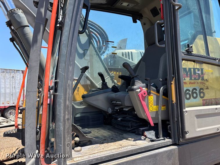 image for item DH8654 2016 Volvo ECR235EL excavator