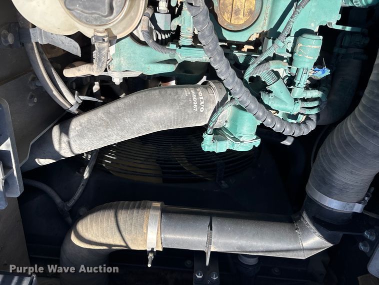 image for item DH8654 2016 Volvo ECR235EL excavator