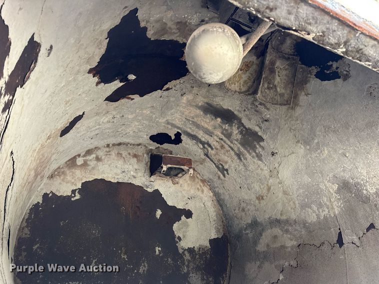 image for item DJ9655 2003 International 5600 vacuum truck