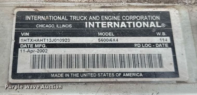 image for item DJ9655 2003 International 5600 vacuum truck